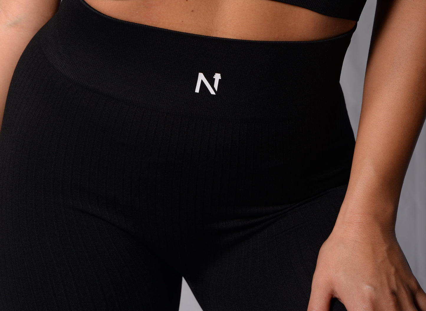 LEGGINGS SHORT - COMPLETO SPORTIVO BASIC